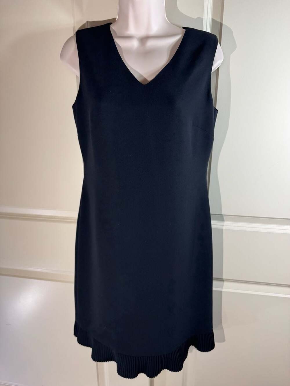 Ann Taylor Loft Petites Black Sleeveless Pleated Hem Dress Size 8P